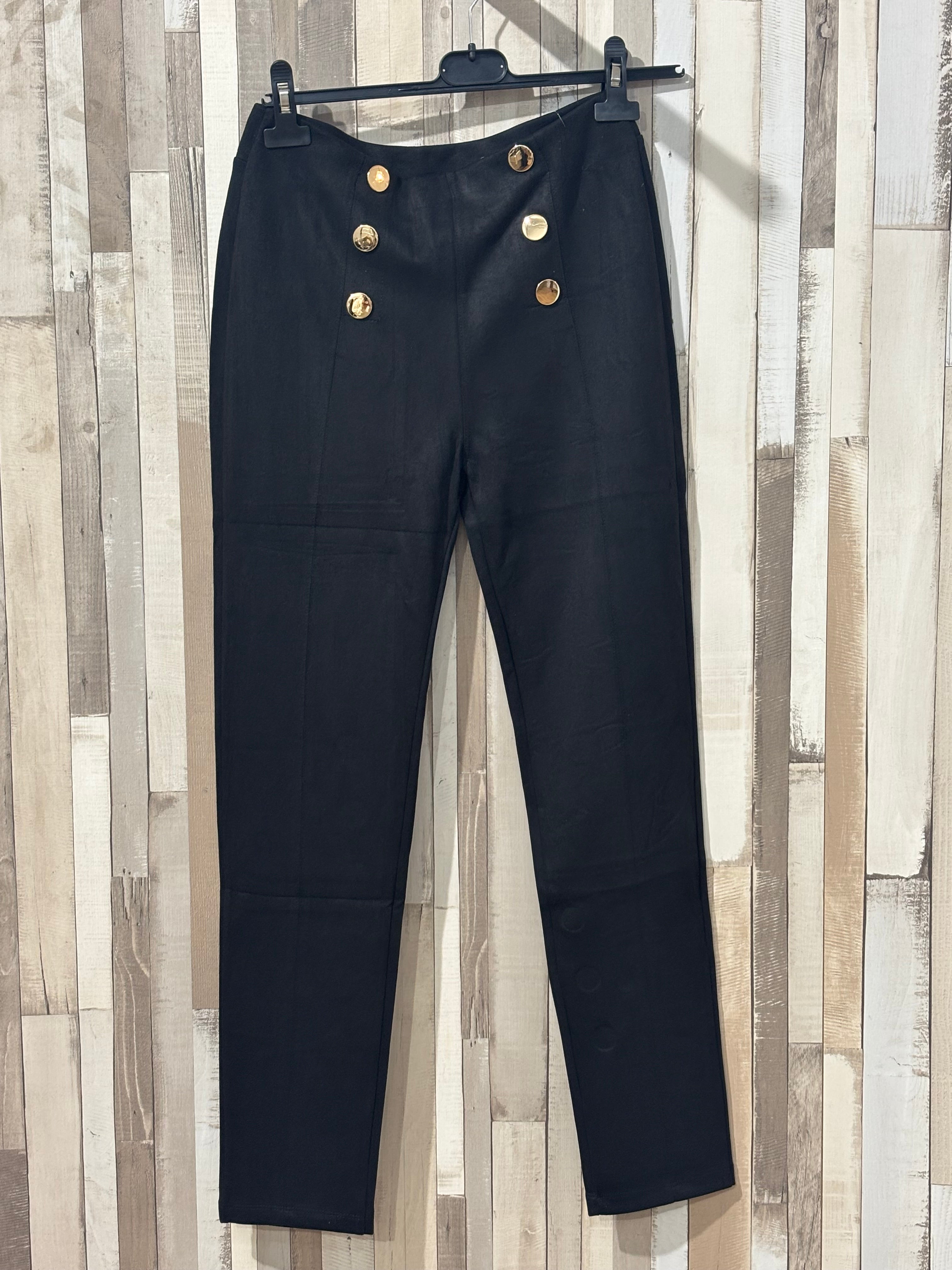 Pantalón antelina botón dorado